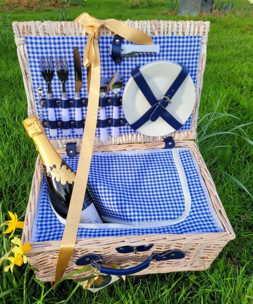 High Clandon Picnic basket with Cuvée